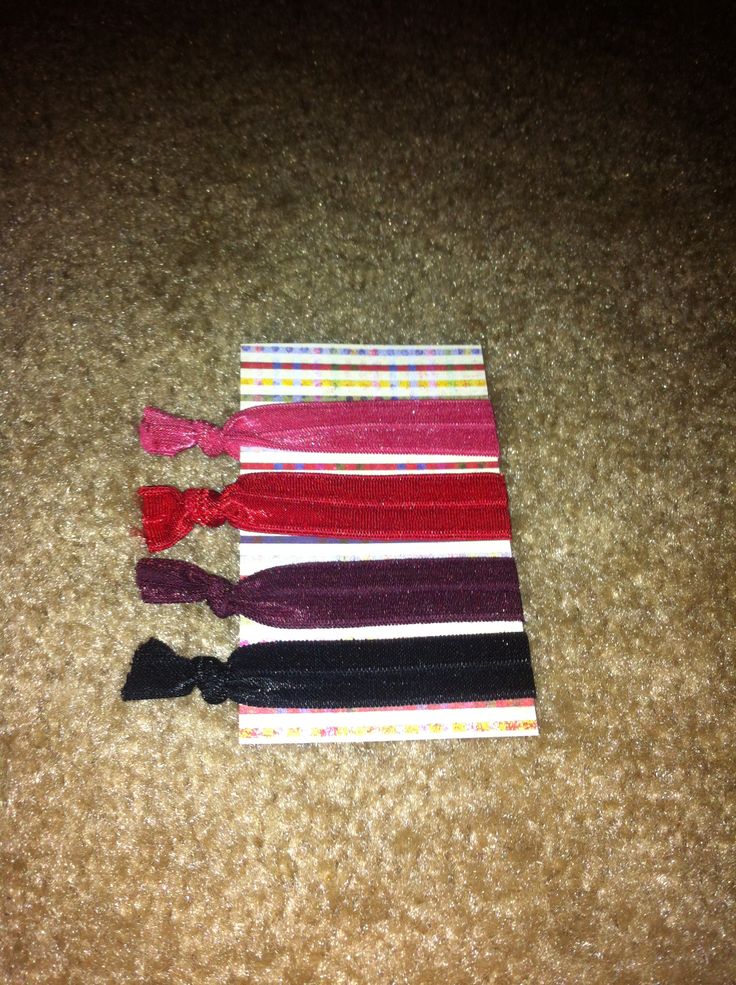 Dark Set: 4 pieces of handmade hairties. Www.esty.com/shop/pearlsnstitches