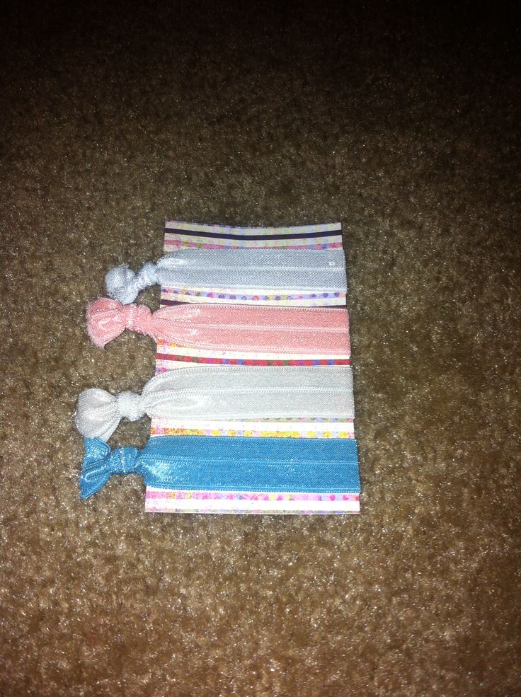 Light Set: 4 pieces of handmade hairties. Www.esty.com/shop/pearlsnstitches